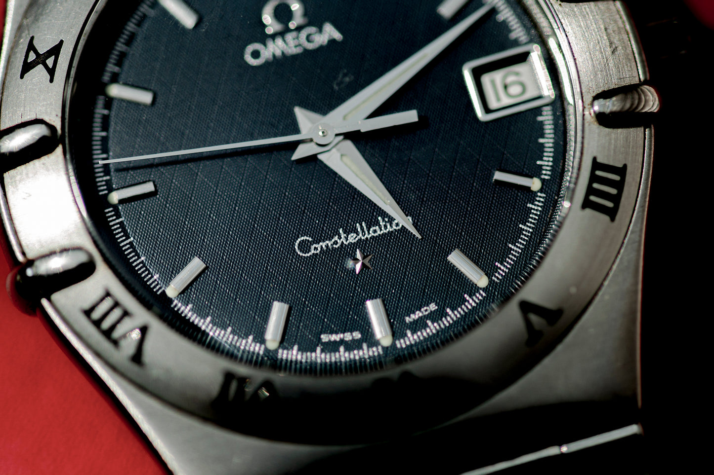 OMEGA CONSTELLATION QUARTZ BLUE TEXTURED DIAL STAINLESS STEEL SWISS PRELOVED WATCH