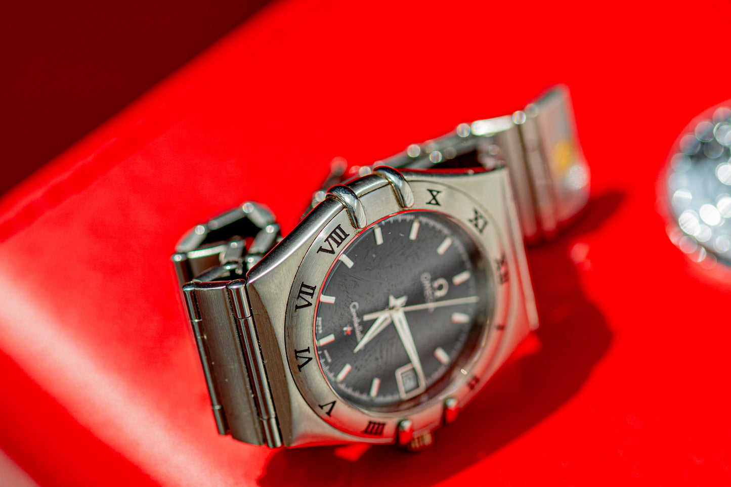 OMEGA CONSTELLATION QUARTZ BLUE TEXTURED DIAL STAINLESS STEEL SWISS PRELOVED WATCH