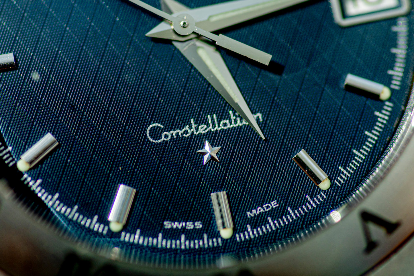 OMEGA CONSTELLATION QUARTZ BLUE TEXTURED DIAL STAINLESS STEEL SWISS PRELOVED WATCH
