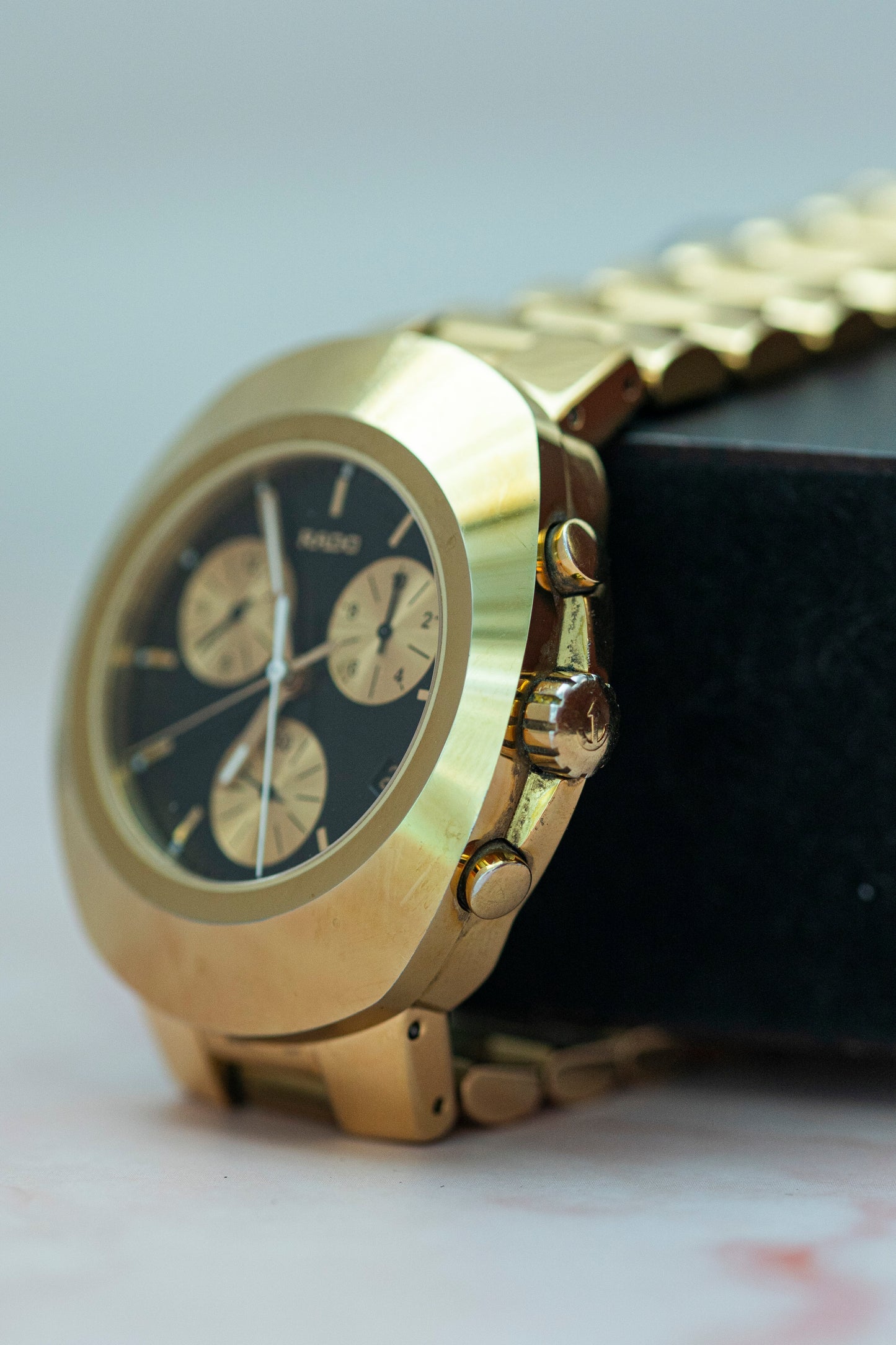RADO D-STAR CHRONOGRAPH GOLD-TONE BLACK DIAL SWISS QUARTZ PRELOVED WATCH