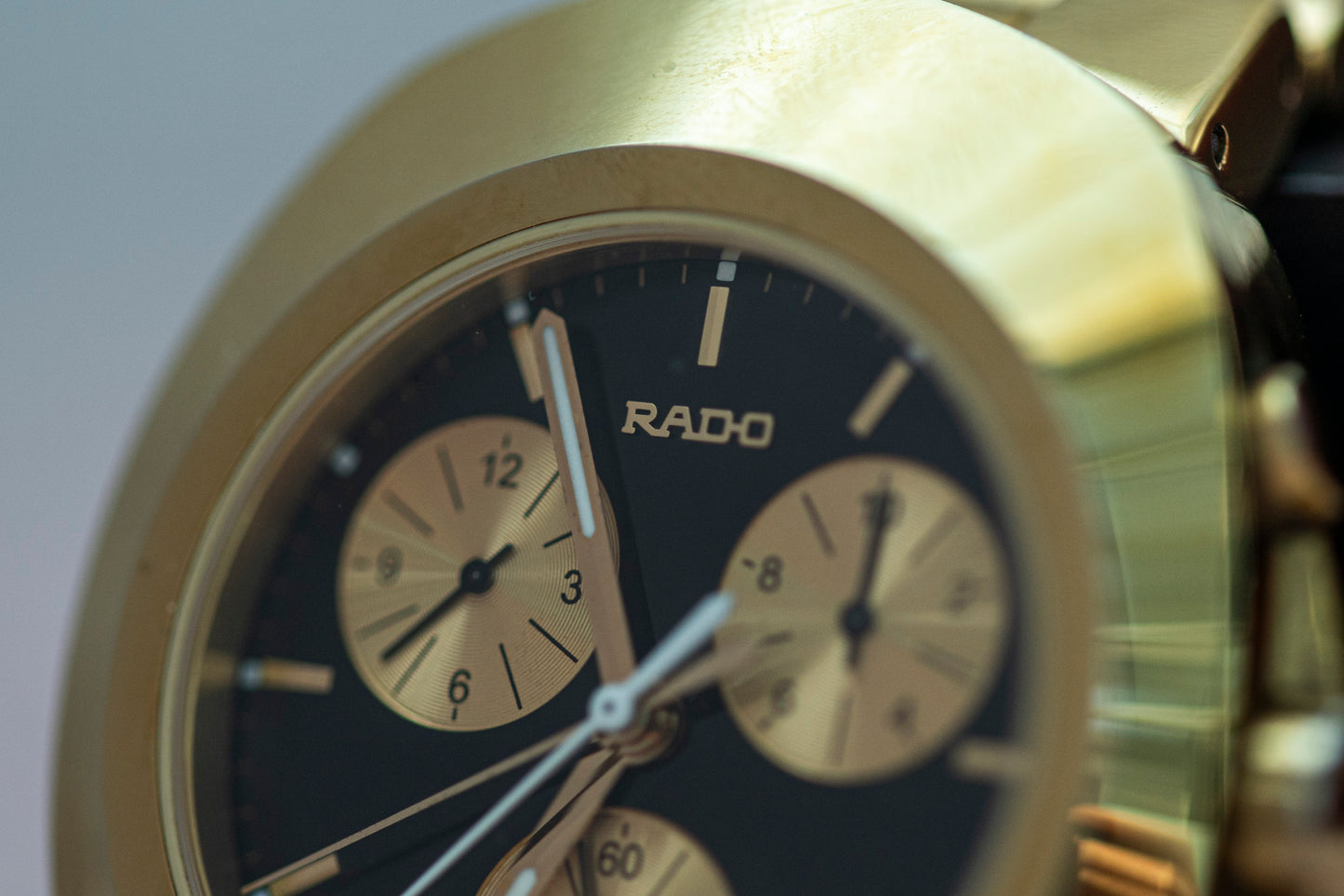 RADO D-STAR CHRONOGRAPH GOLD-TONE BLACK DIAL SWISS QUARTZ PRELOVED WATCH