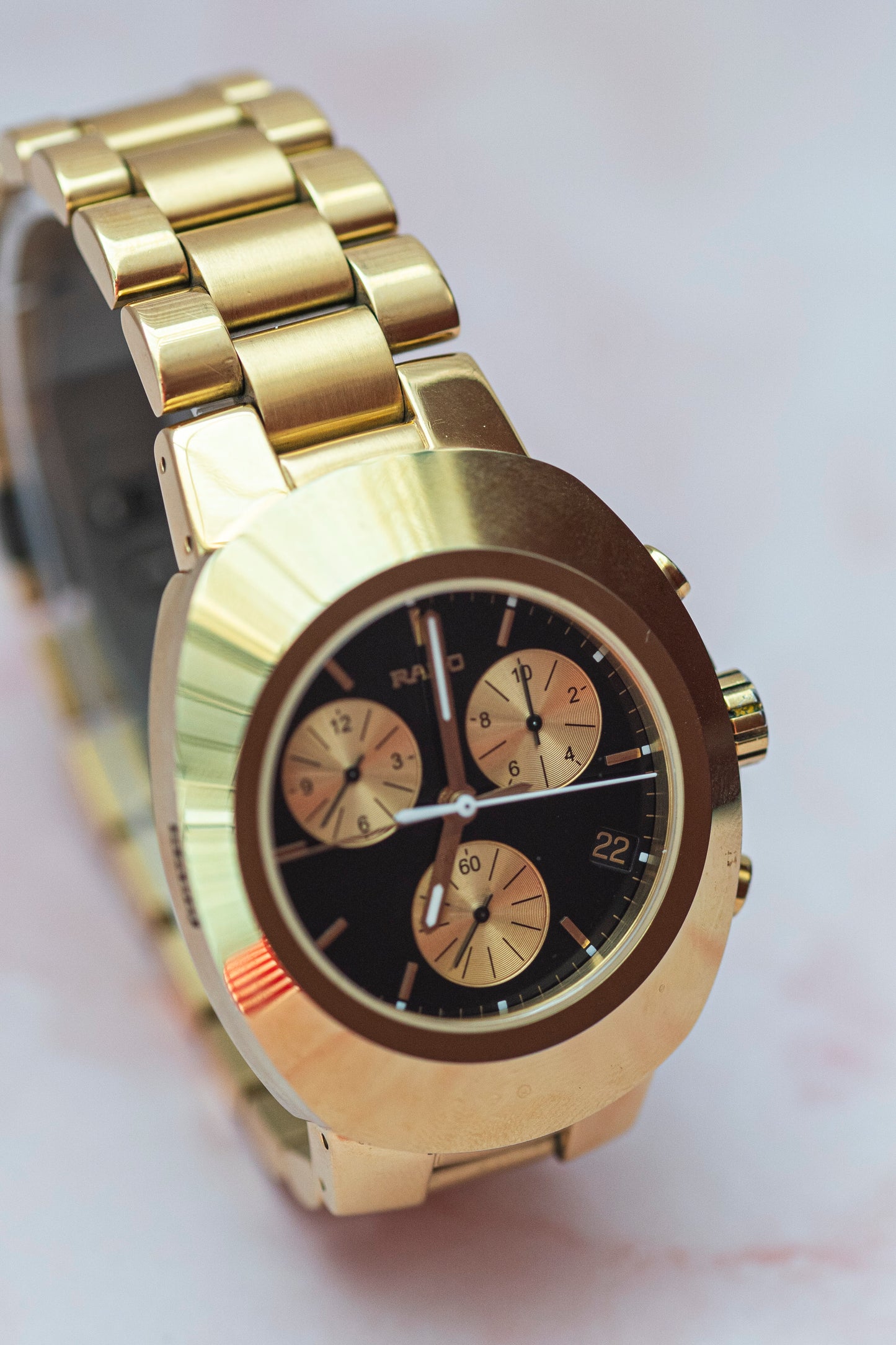 RADO D-STAR CHRONOGRAPH GOLD-TONE BLACK DIAL SWISS QUARTZ PRELOVED WATCH