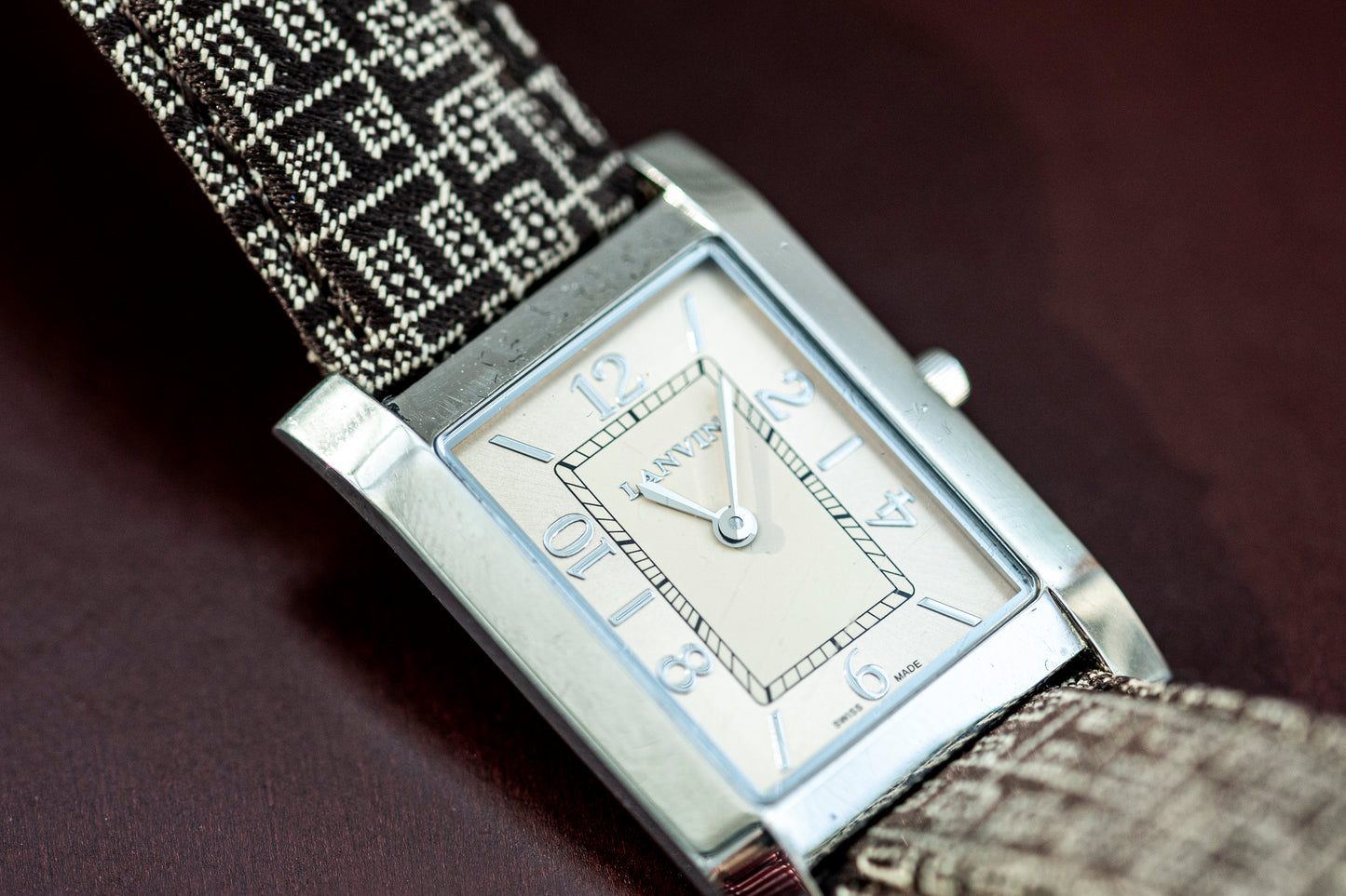 LANVIN RECTANGULAR CHAMPAGNE DIAL STAINLESS STEEL SWISS QUARTZ PRELOVED WATCH
