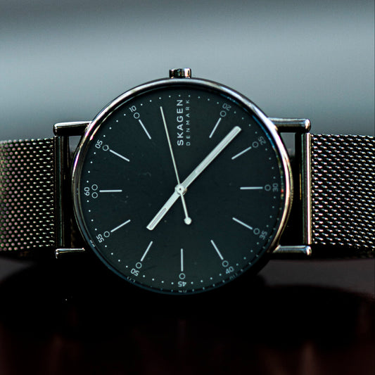 SKAGEN SIGNATURE SKW6577 BLACK DIAL GUNMETAL MESH QUARTZ DENMARK PRELOVED WATCH