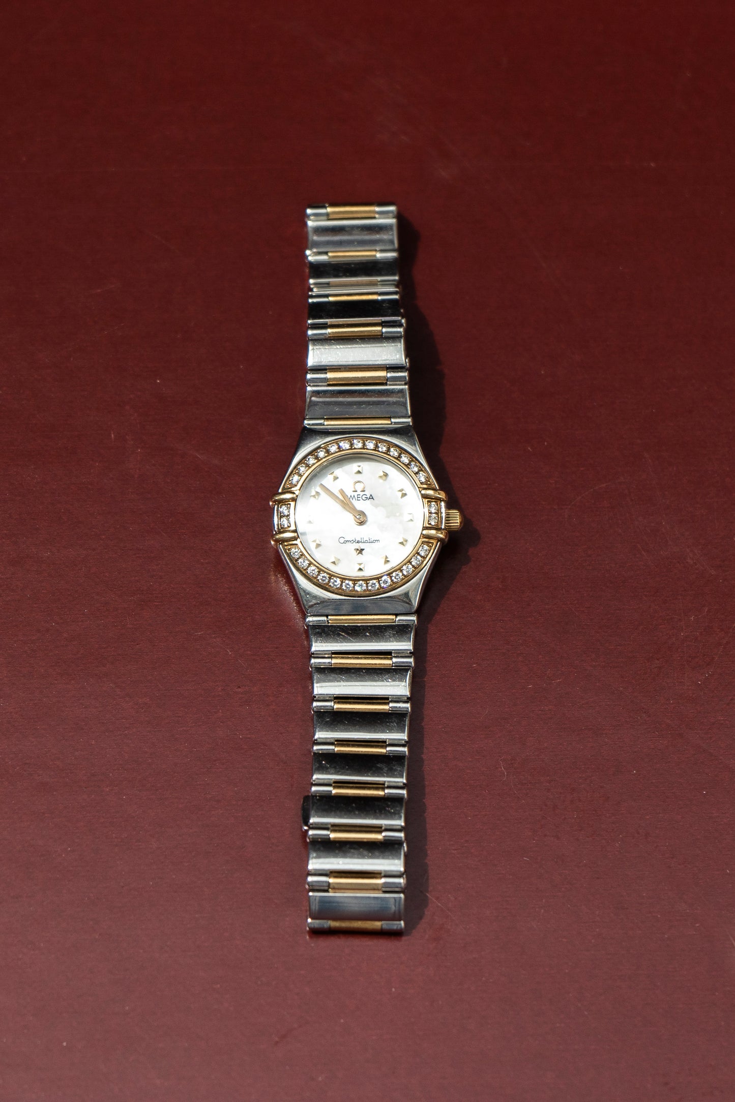 OMEGA CONSTELLATION MINI TWO-TONE MOTHER OF PEARL 18K GOLD FACTORY DIAMONDS SWISS QUARTZ PRELOVED WATCH