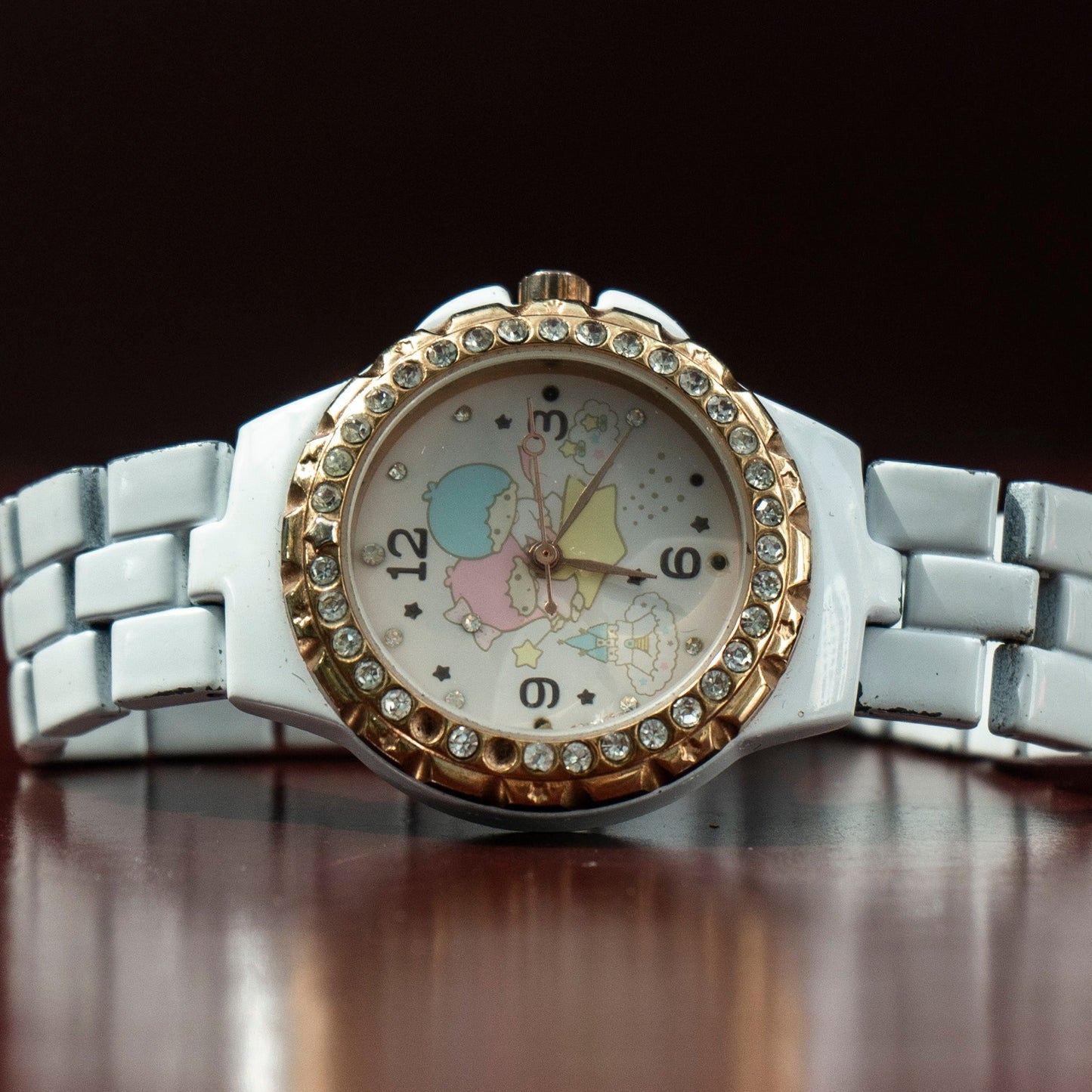 SANRIO LITTLE TWIN STARS WHITE CERAMIC CRYSTAL BEZEL QUARTZ PRELOVED WATCH
