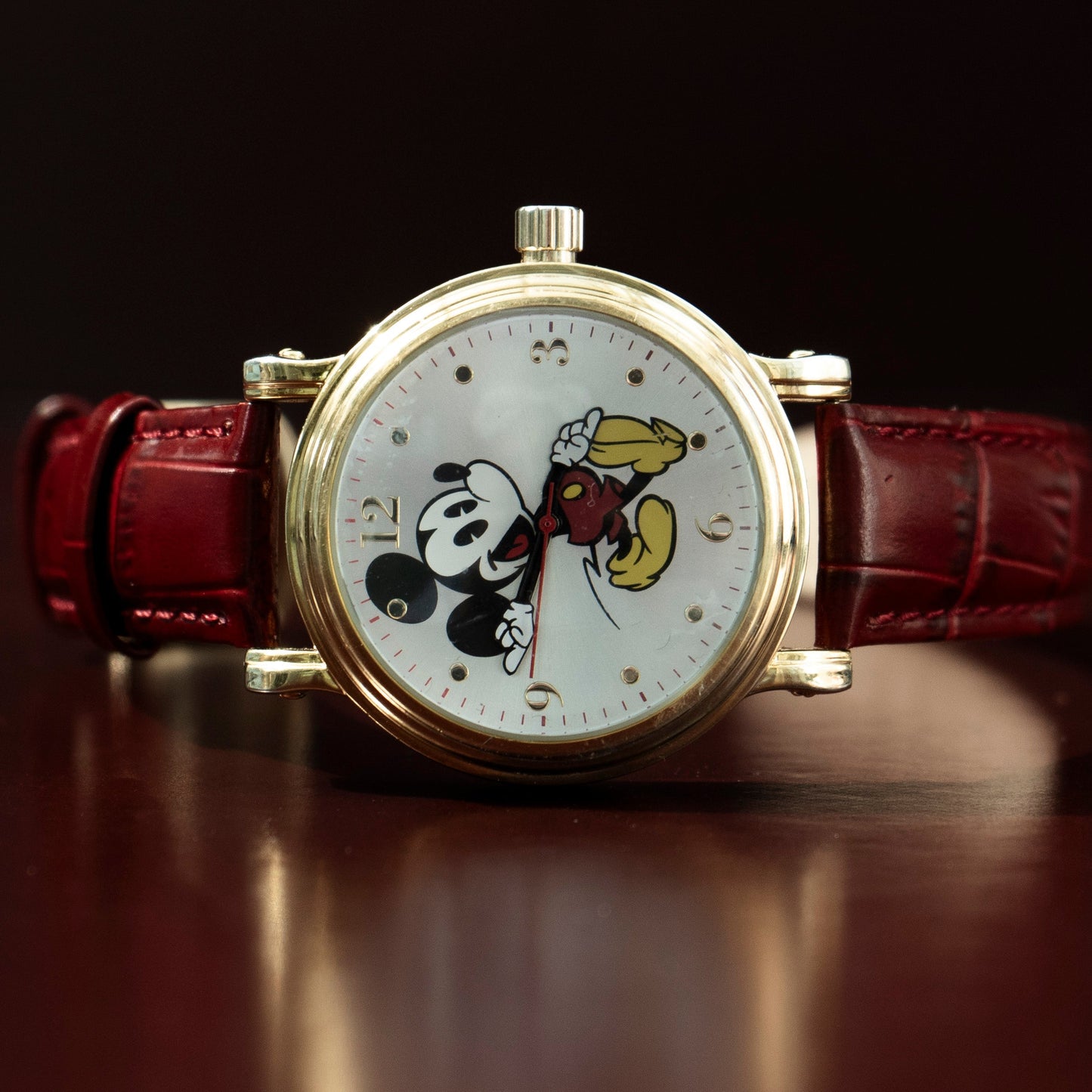 DISNEY MICKEY MOUSE CITIZEN QUARTZ SILVER SUNBURST DIAL PRELOVED WATCH