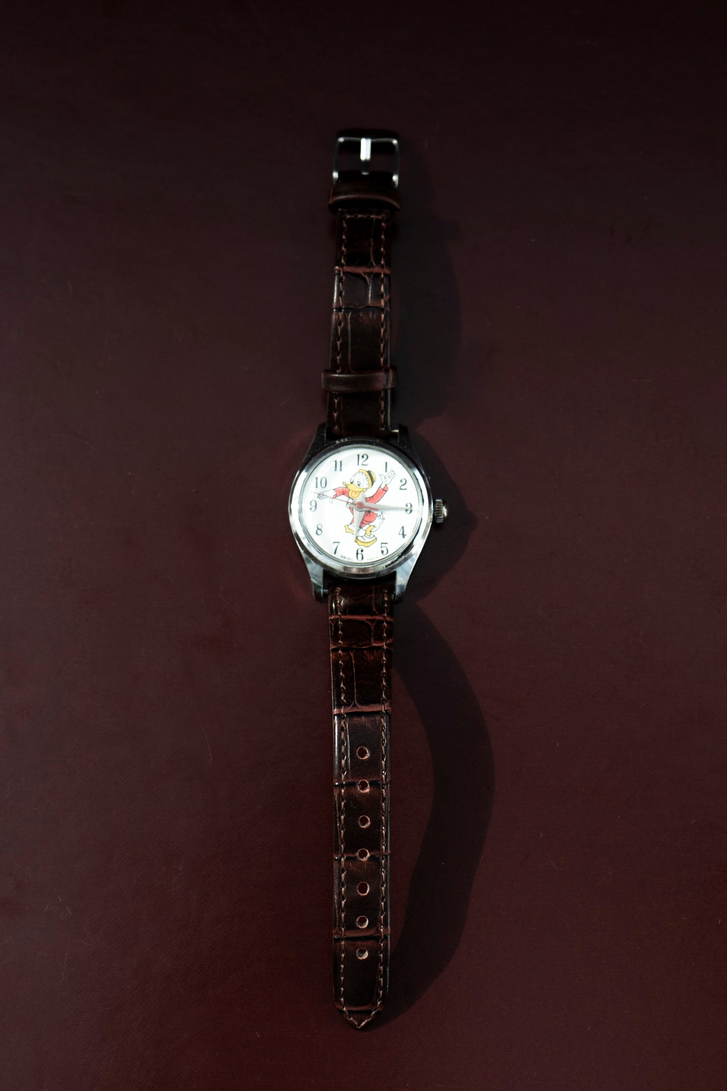 VINTAGE DONALD DUCK CHARACTER DIAL QUARTZ FAHION PRELOVED WATCH