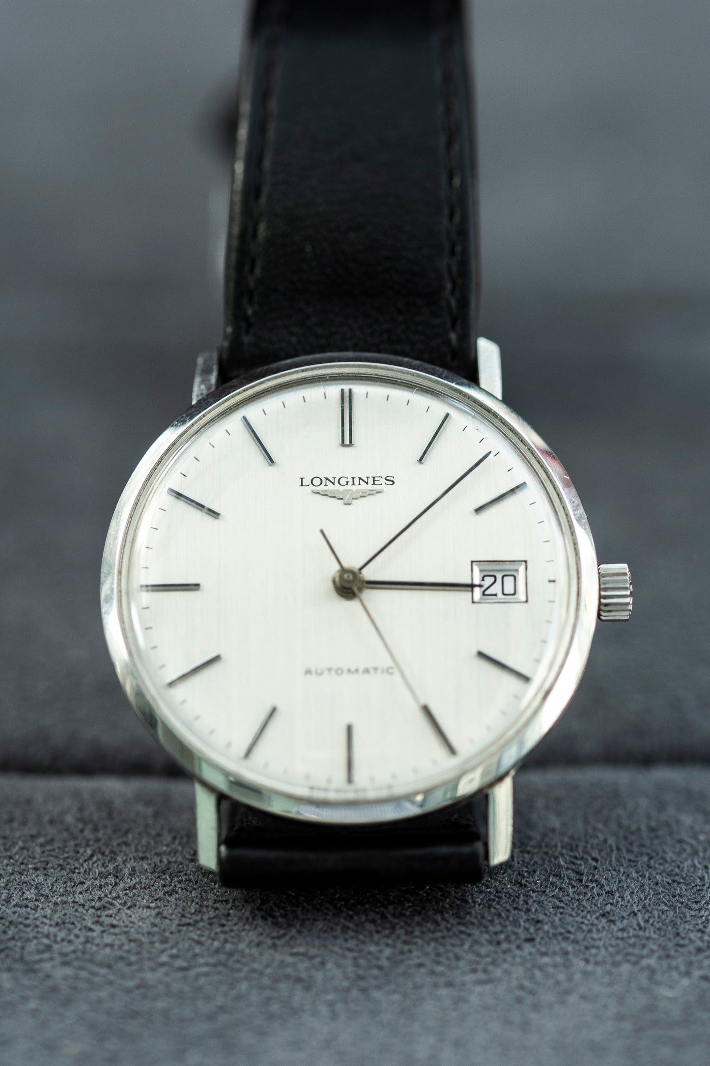 LONGINES AUTOMATIC WHITE DIAL SWISS PRELOVED WATCH