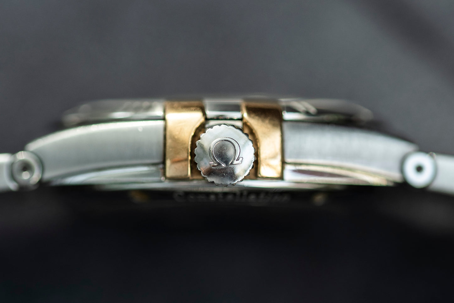 OMEGA CONSTELLATION CO-AXIAL CHRONOMETER AUTOMATIC MOTHER OF PEARL DIAL TWO TONE SWISS PRELOVED WATCH