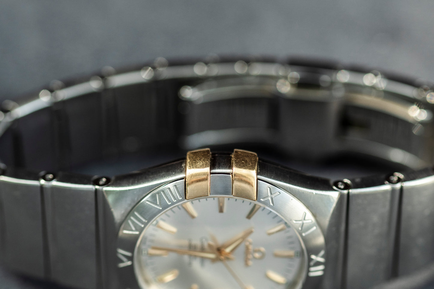 OMEGA CONSTELLATION CO-AXIAL CHRONOMETER AUTOMATIC MOTHER OF PEARL DIAL TWO TONE SWISS PRELOVED WATCH