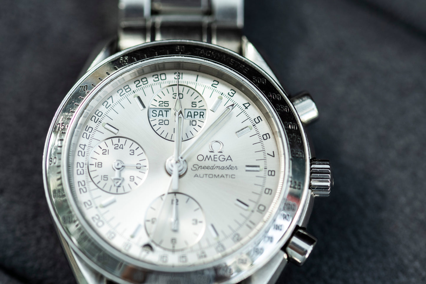OMEGA SPEEDMASTER TRIPLE DATE AUTOMATIC CHRONOGRAPH SILVER DIAL SWISS PRELOVED WATCH