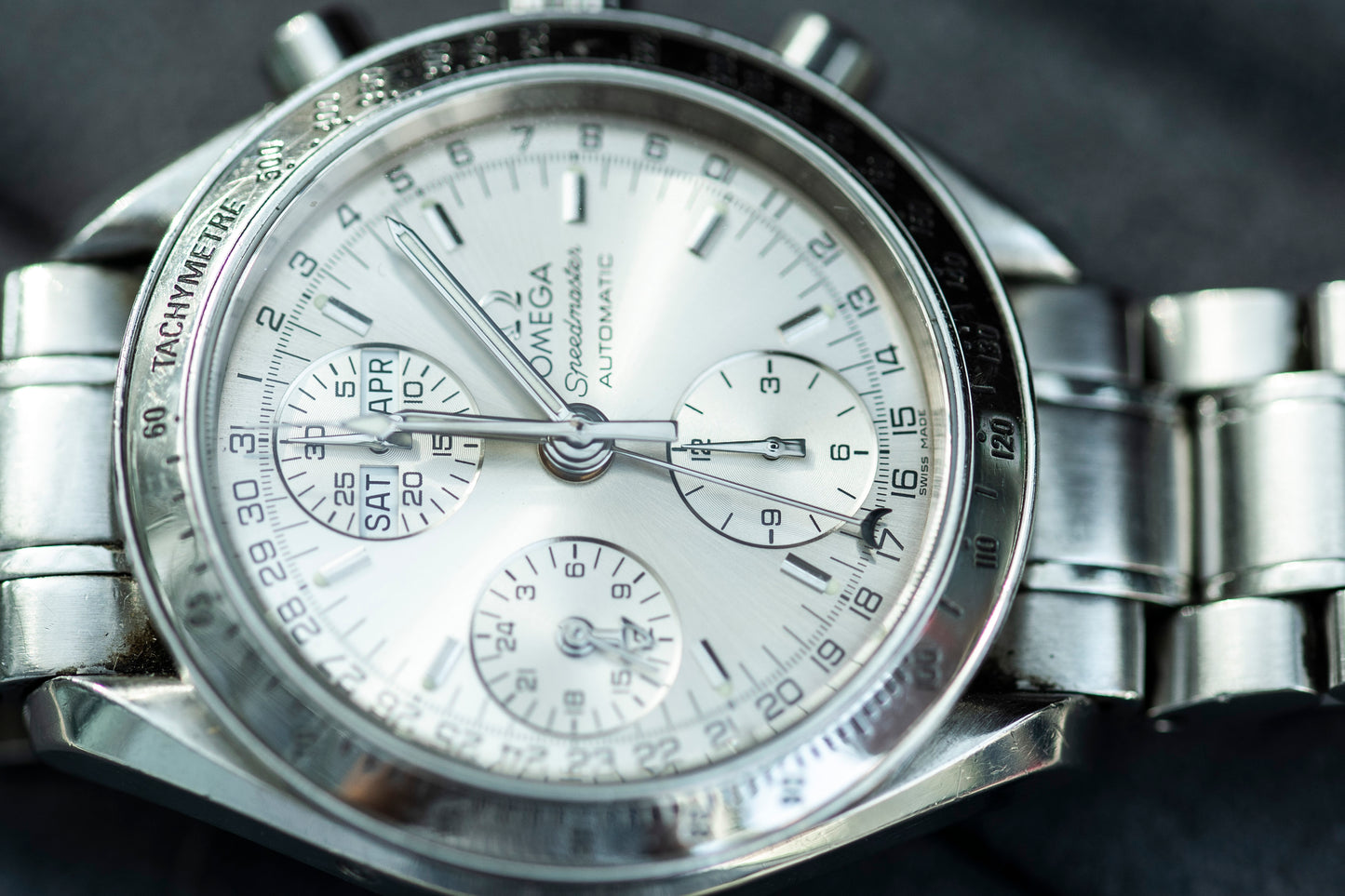 OMEGA SPEEDMASTER TRIPLE DATE AUTOMATIC CHRONOGRAPH SILVER DIAL SWISS PRELOVED WATCH