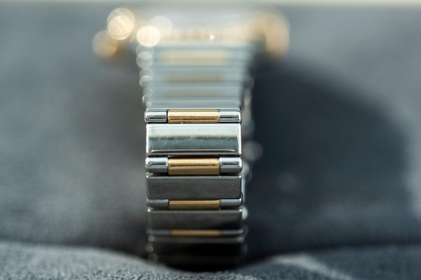 OMEGA CONSTELLATION MINI TWO-TONE MOTHER OF PEARL 18K GOLD FACTORY DIAMONDS SWISS QUARTZ PRELOVED WATCH