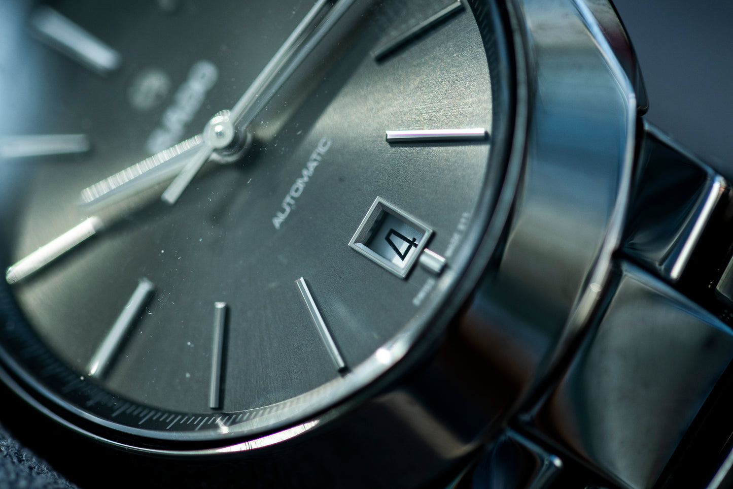 RADO D-STAR AUTOMATIC BLACK SUNBURST DIAL HIGH-TECH CERAMIC SWISS PRELOVED WATCH
