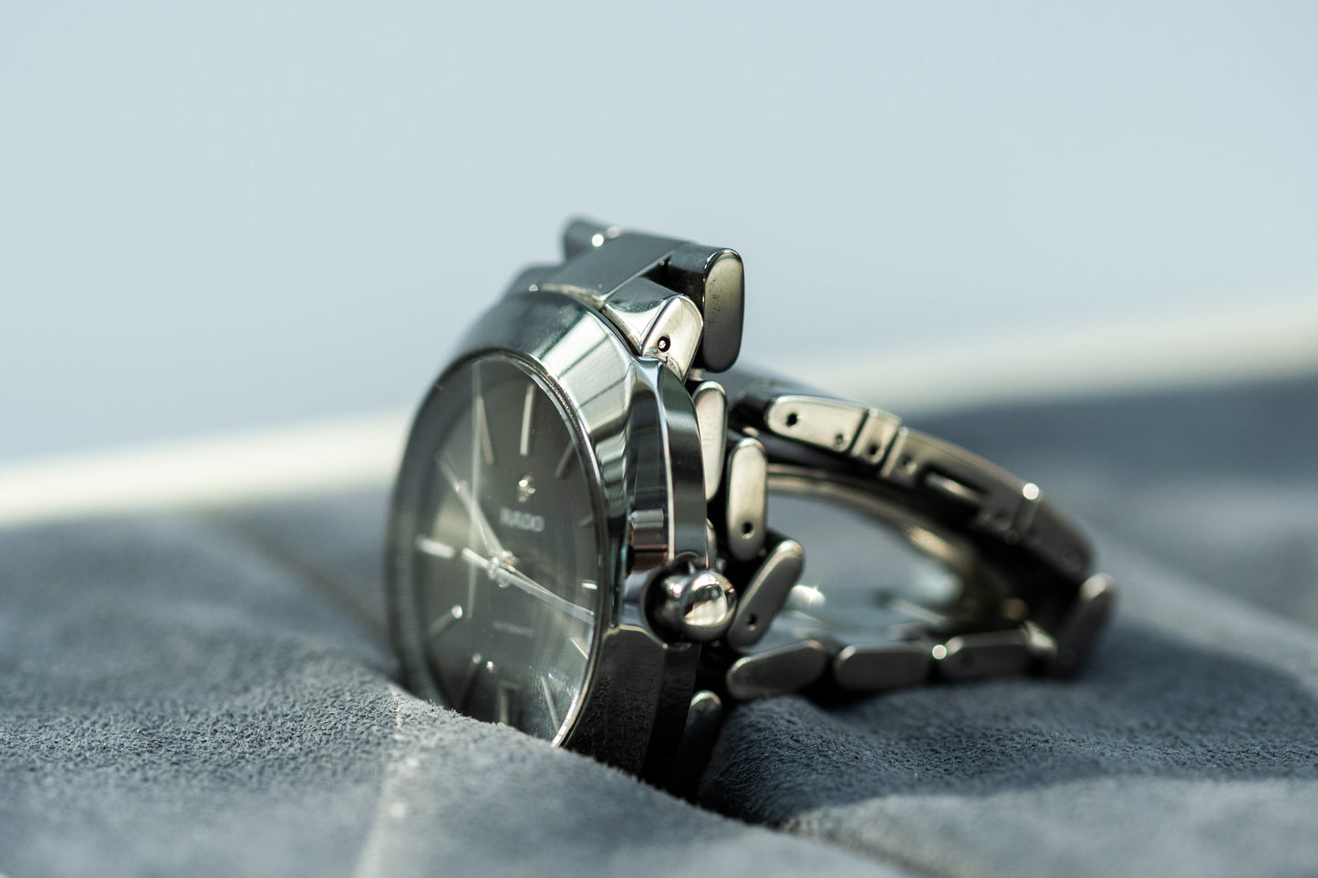 RADO D-STAR AUTOMATIC BLACK SUNBURST DIAL HIGH-TECH CERAMIC SWISS PRELOVED WATCH