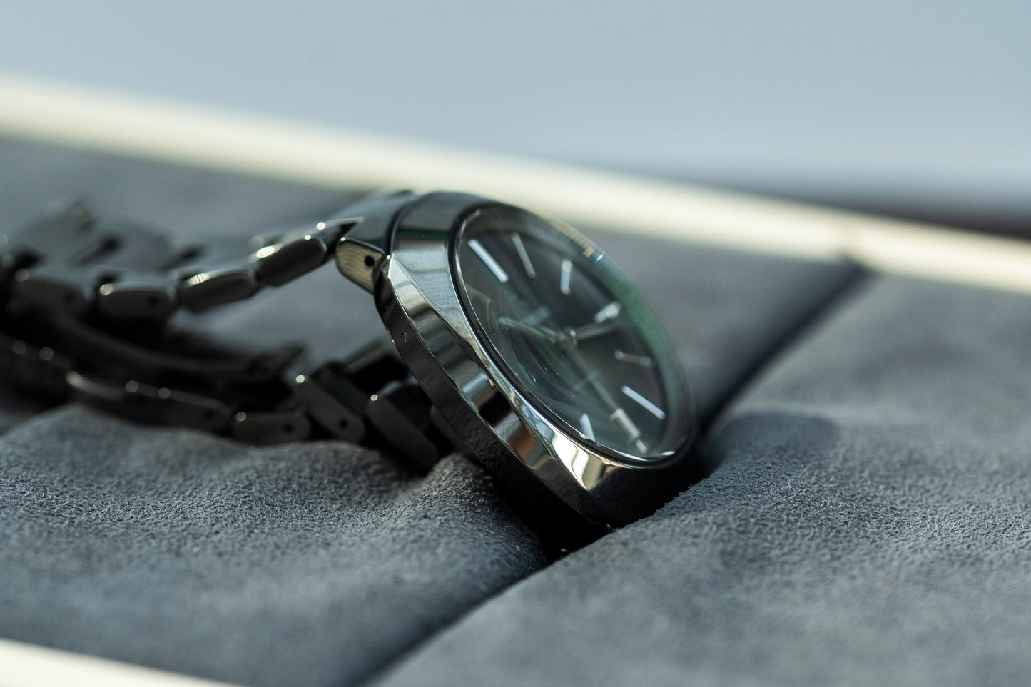 RADO D-STAR AUTOMATIC BLACK SUNBURST DIAL HIGH-TECH CERAMIC SWISS PRELOVED WATCH