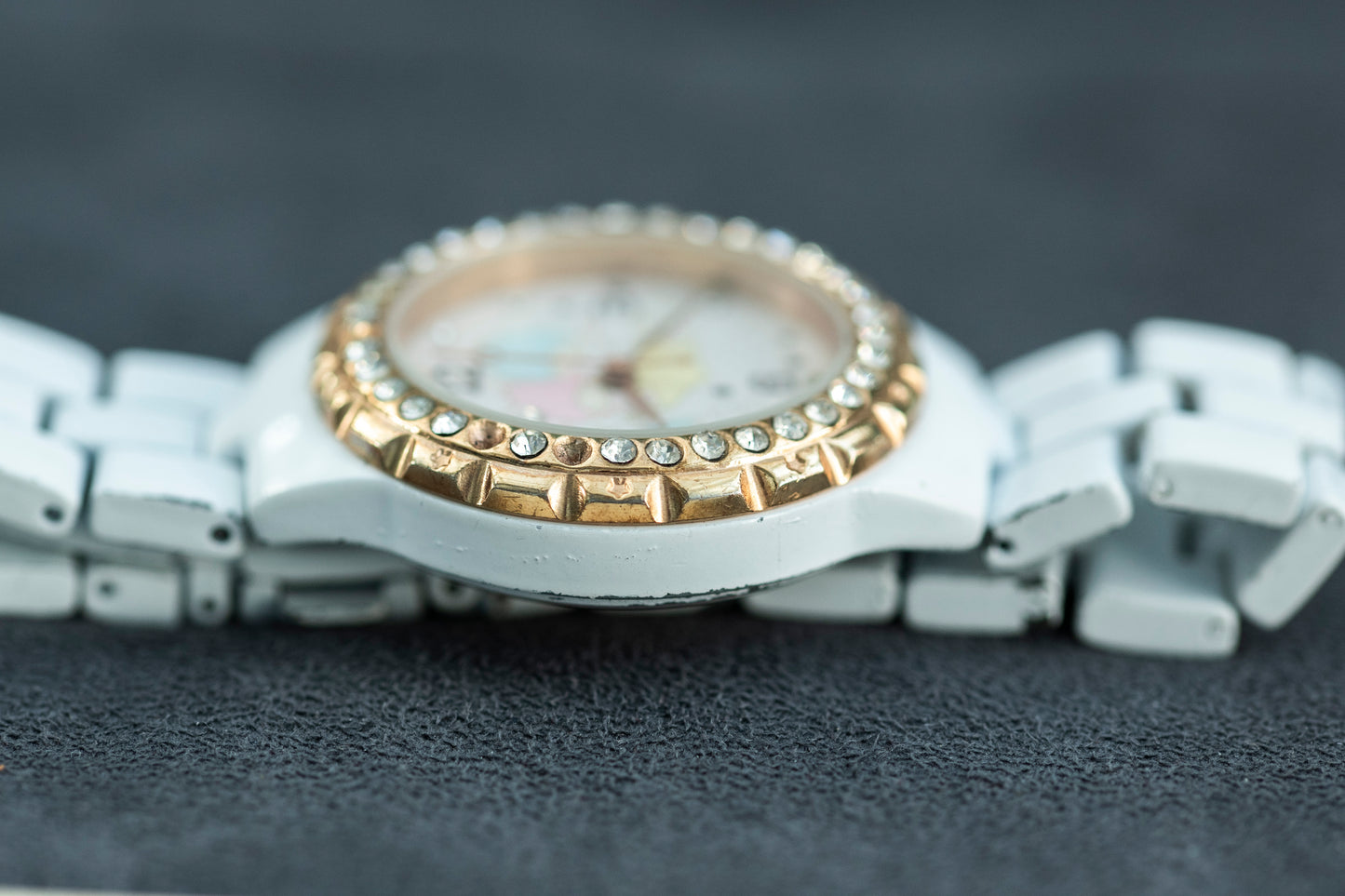 SANRIO LITTLE TWIN STARS WHITE CERAMIC CRYSTAL BEZEL QUARTZ PRELOVED WATCH
