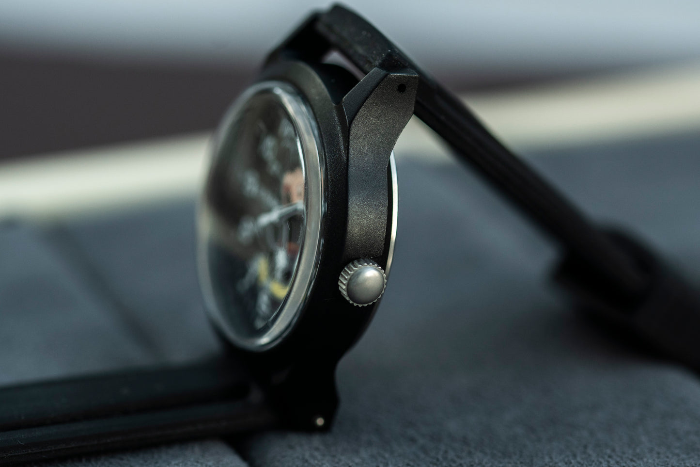 BEAMS × MICKEY MOUSE BLACK QUARTZ PRELOVED WATCH WITH SILICONE STRAP
