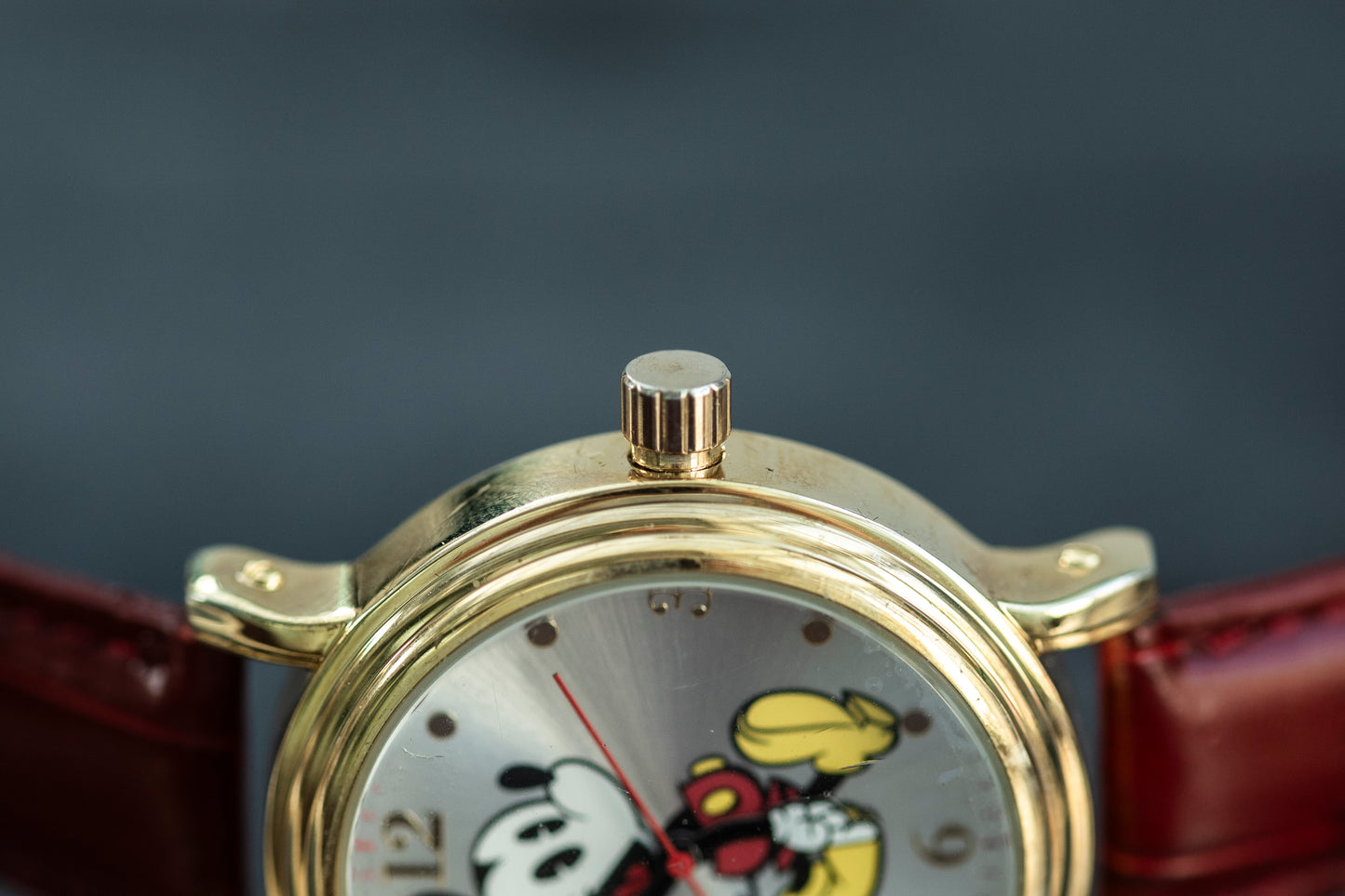 DISNEY MICKEY MOUSE CITIZEN QUARTZ SILVER SUNBURST DIAL PRELOVED WATCH
