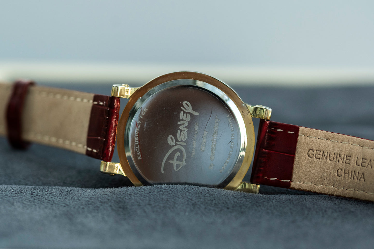 DISNEY MICKEY MOUSE CITIZEN QUARTZ SILVER SUNBURST DIAL PRELOVED WATCH