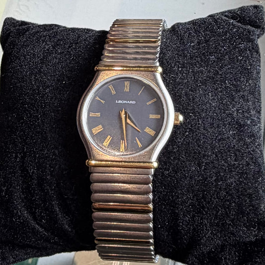 LEONARD SWISS QUARTZ NEVER USED VINTAGE PRE-OWNED WATCH