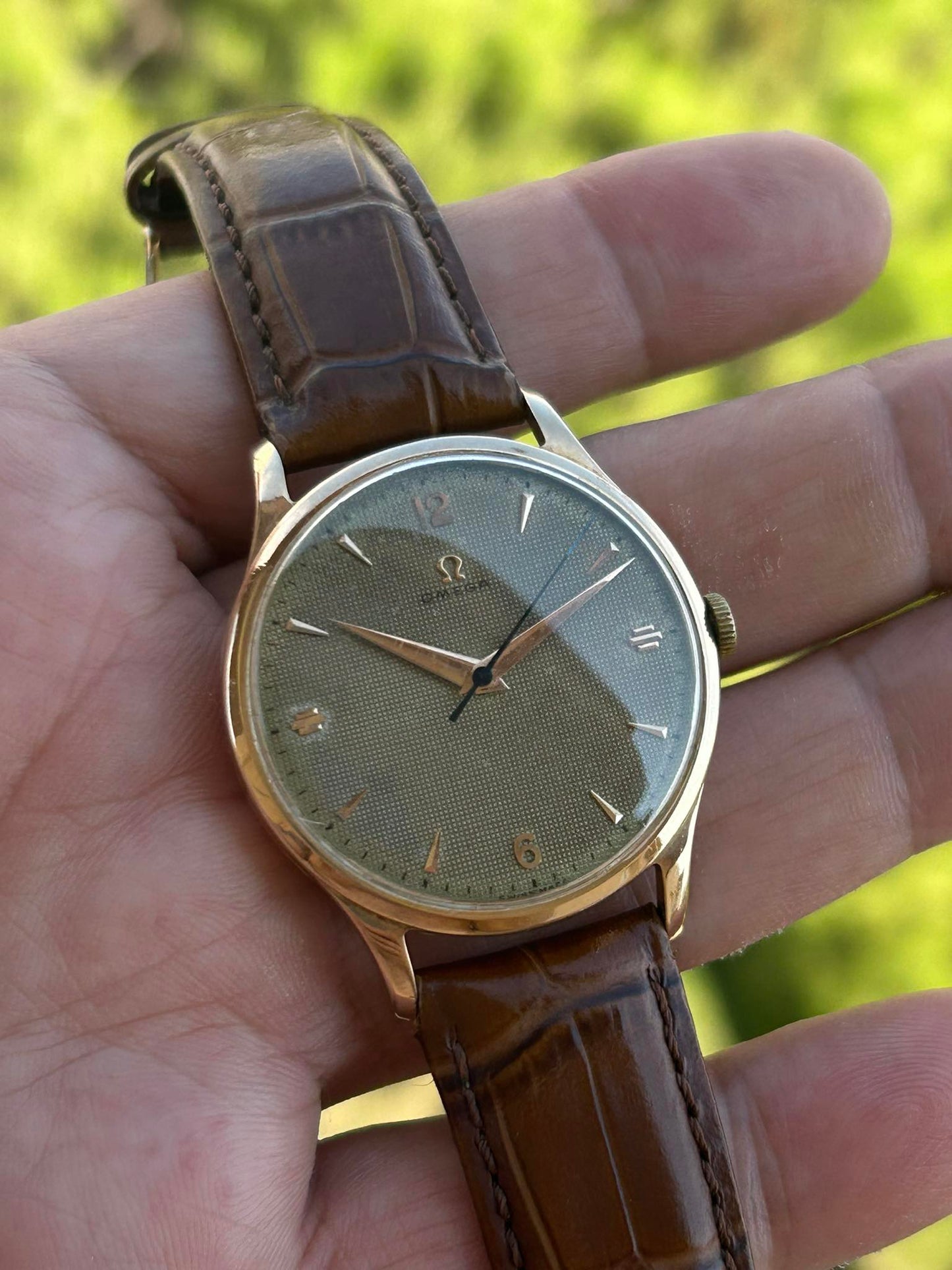 OMEGA VINTAGE SOLID GOLD14K JUMBO MANUAL WINDING 1950s SWISS