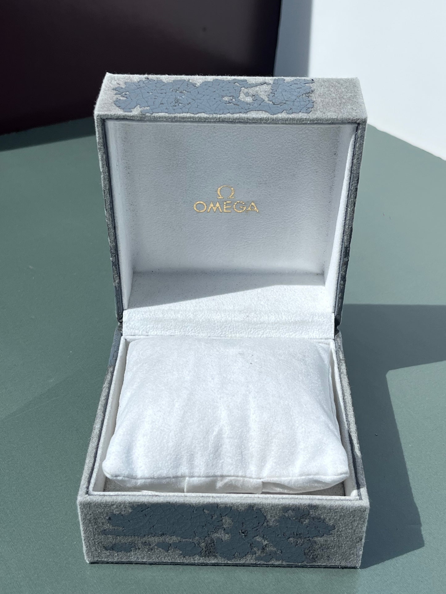 BOX