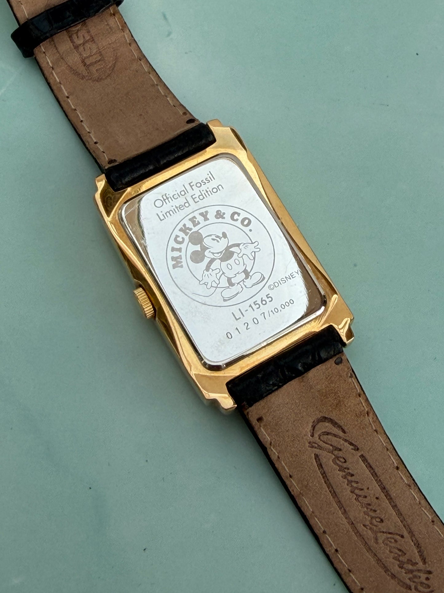 FOSSIL MICKEY & CO. LIMITED EDITION QUARTZ JAPAN PRELOVED WATCH