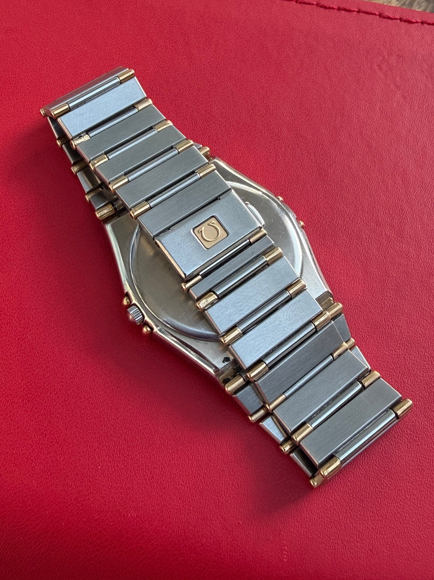 OMEGA CONSTELLATION DAY-DATE QUARTZ SWISS PRELOVED WATCH