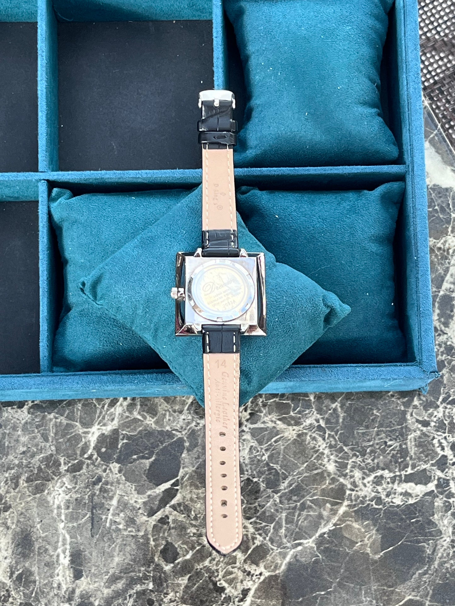 DREAM SQUARE DIAL BLACK STRAP QUARTZ JAPAN PRELOVED WATCH