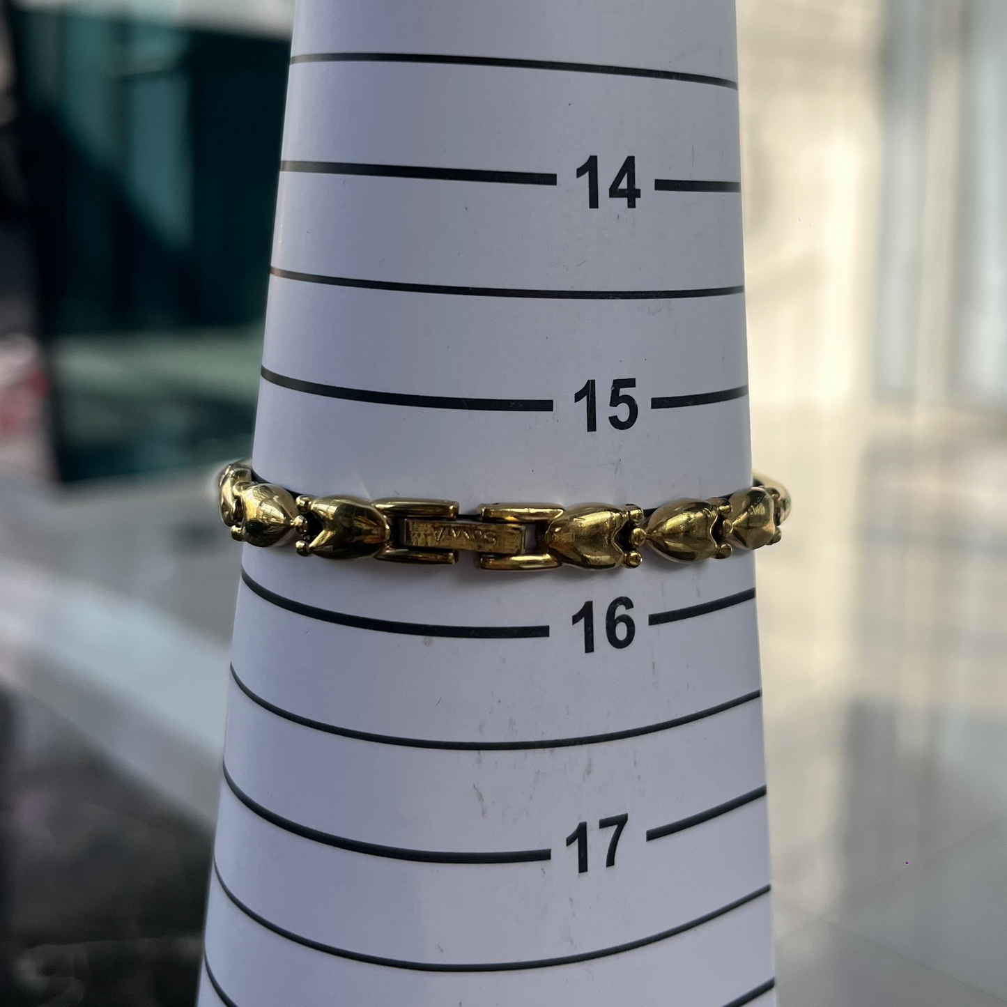 SONATA BLACK DIAL GOLD TONE BRACELET QUARTZ INDIA PRELOVED WATCH