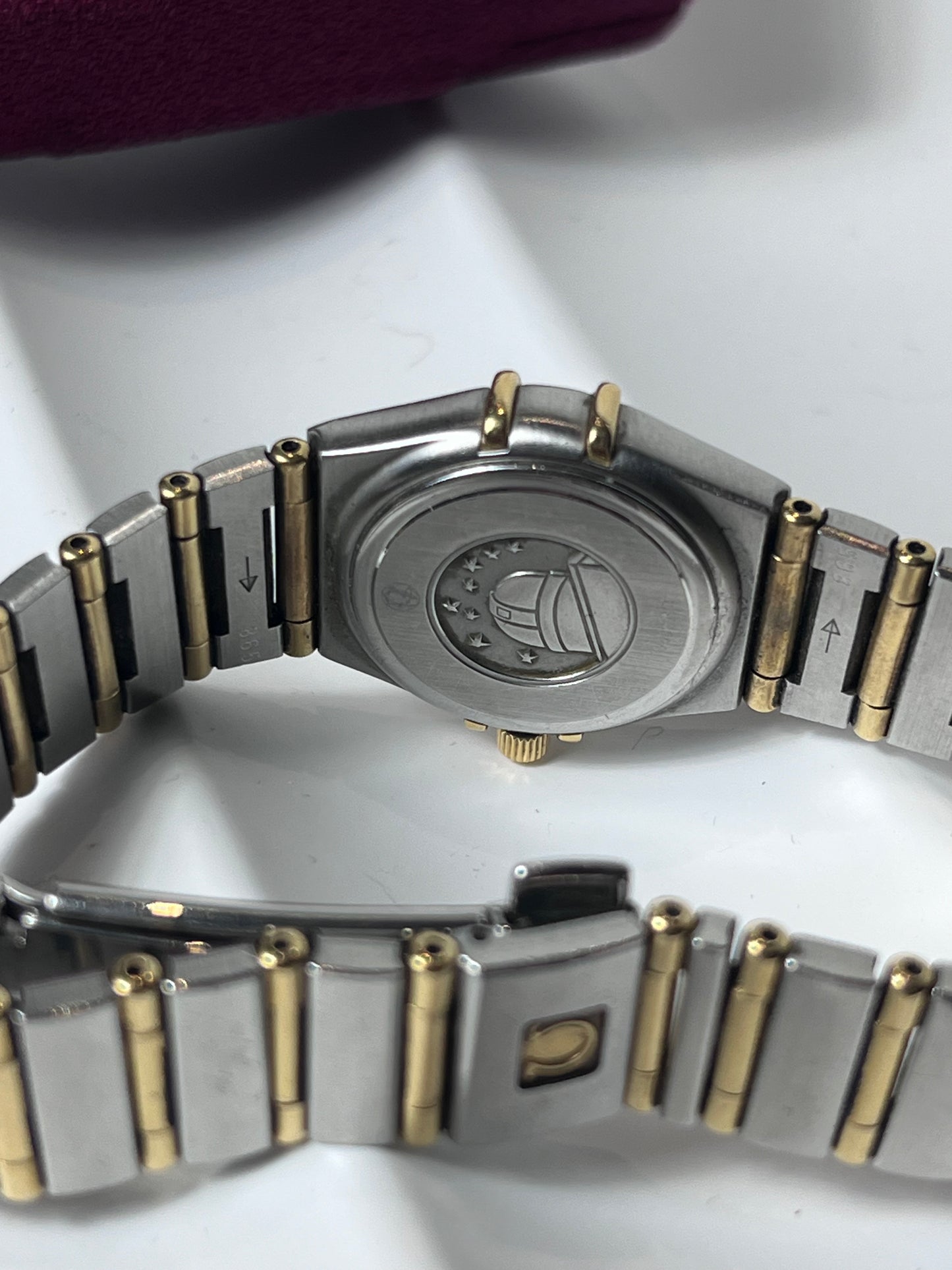 OMEGA CONSTELLATION TWO TONE 18K GOLD QUARTZ DIAMOND HOUR MARKERS SWISS PRELOVED WATCH