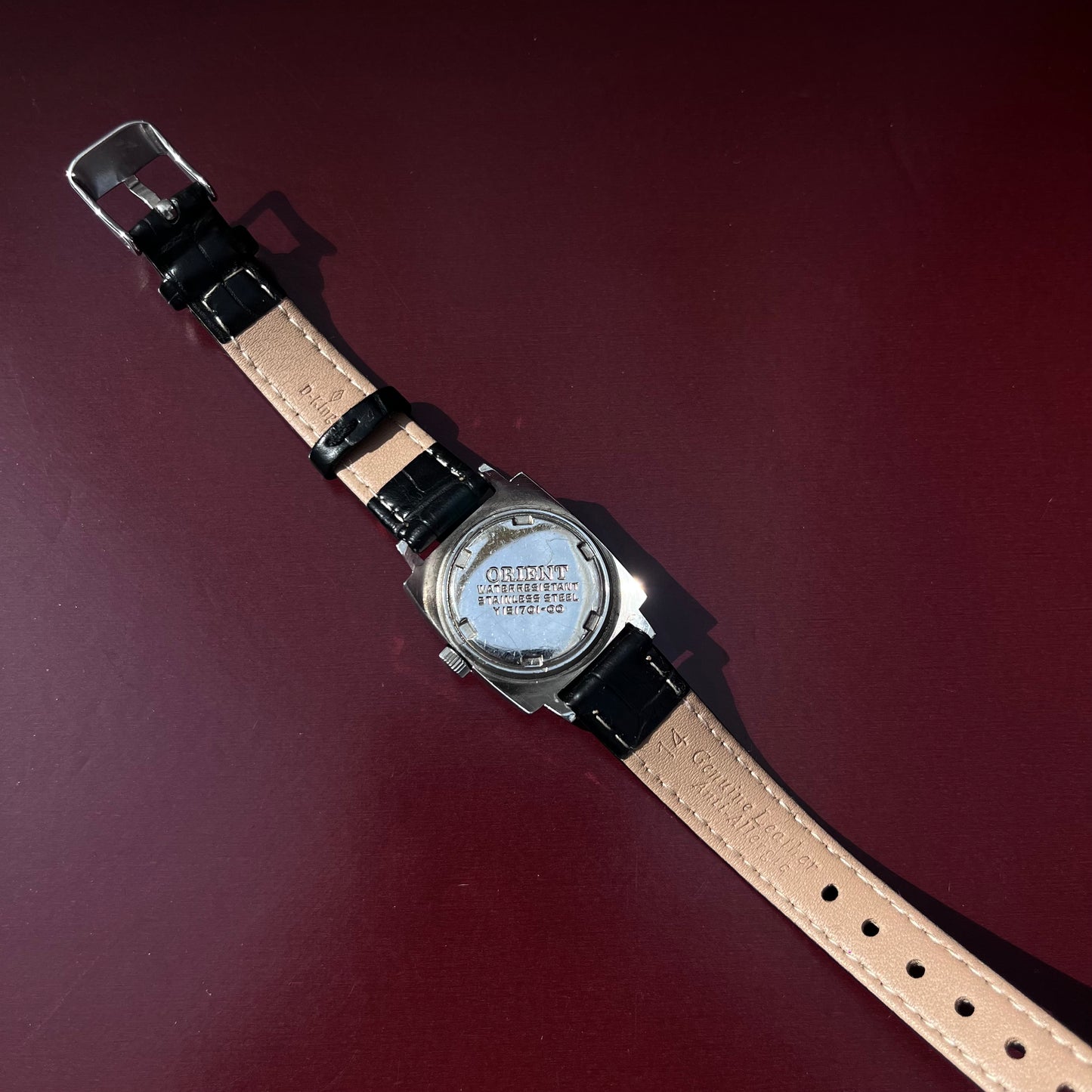 ORIENT 1980S SILVER DIAL STEEL CASE 1980S BLACK STRAP PRELOVED WATCH