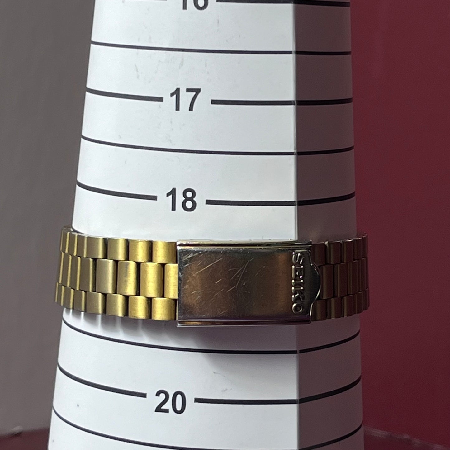 SEIKO 5 AUTOMATIC GOLD-TONE SUNBURST DIAL JAPAN PRELOVED WATCH