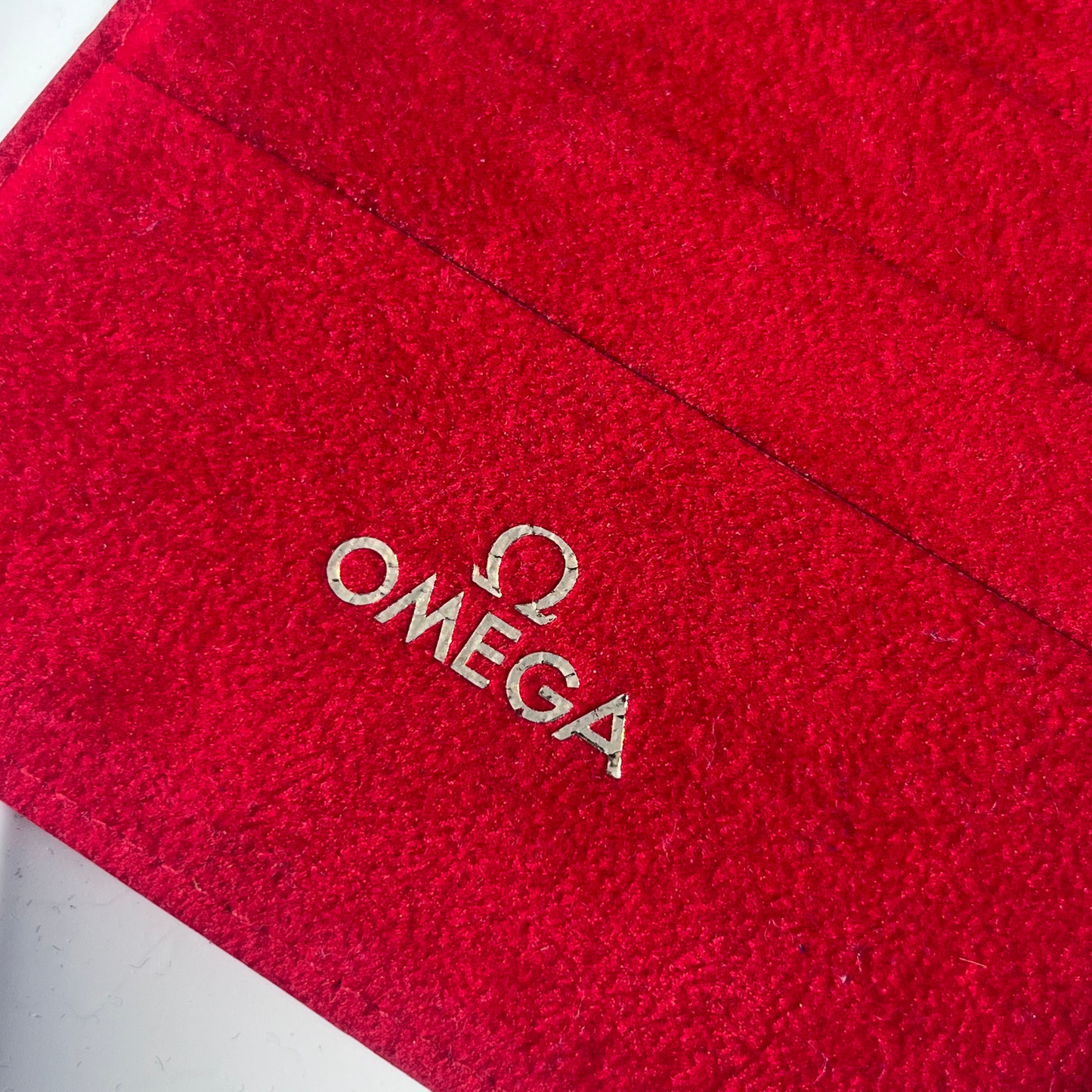 OMEGA RED SUEDE CARD HOLDER WALLET WITH 8 CARD SLOTS PRE-LOVED