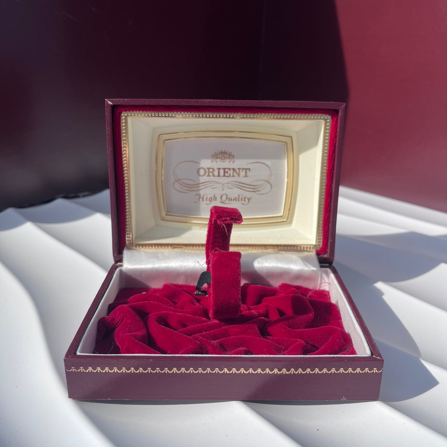 ORIENT HIGH QUALITY WATCH PRESENTATION BOX BURGUNDY ORIGINAL VINTAGE