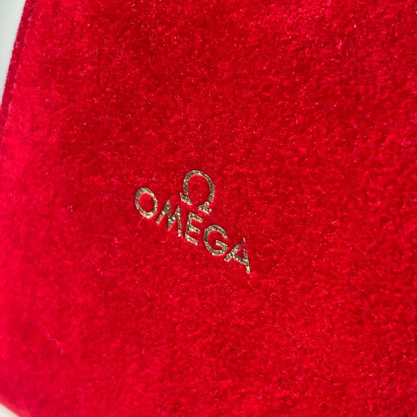 OMEGA RED VELVET WATCH POUCH TRAVEL CASE ORIGINAL VINTAGE