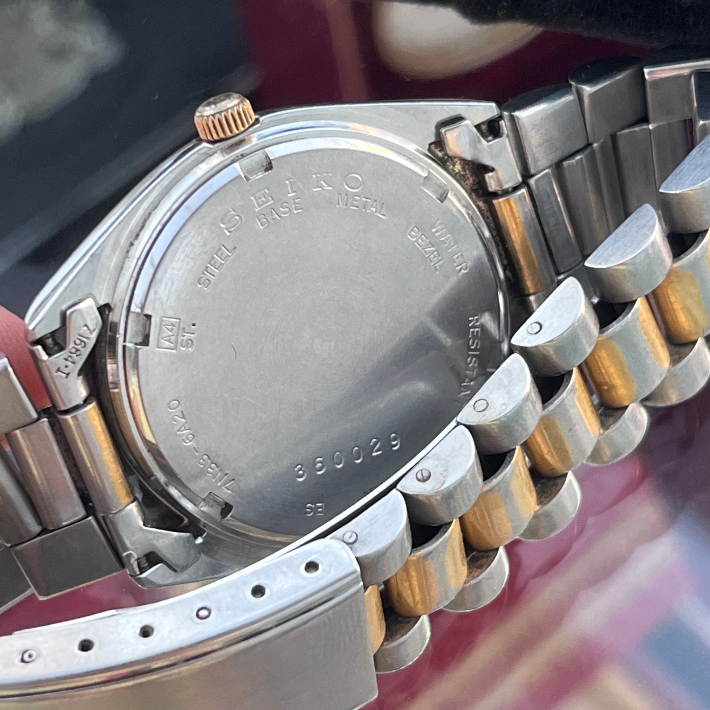SEIKO TWO-TONE STEEL QUARTZ JAPAN PRELOVED WATCH