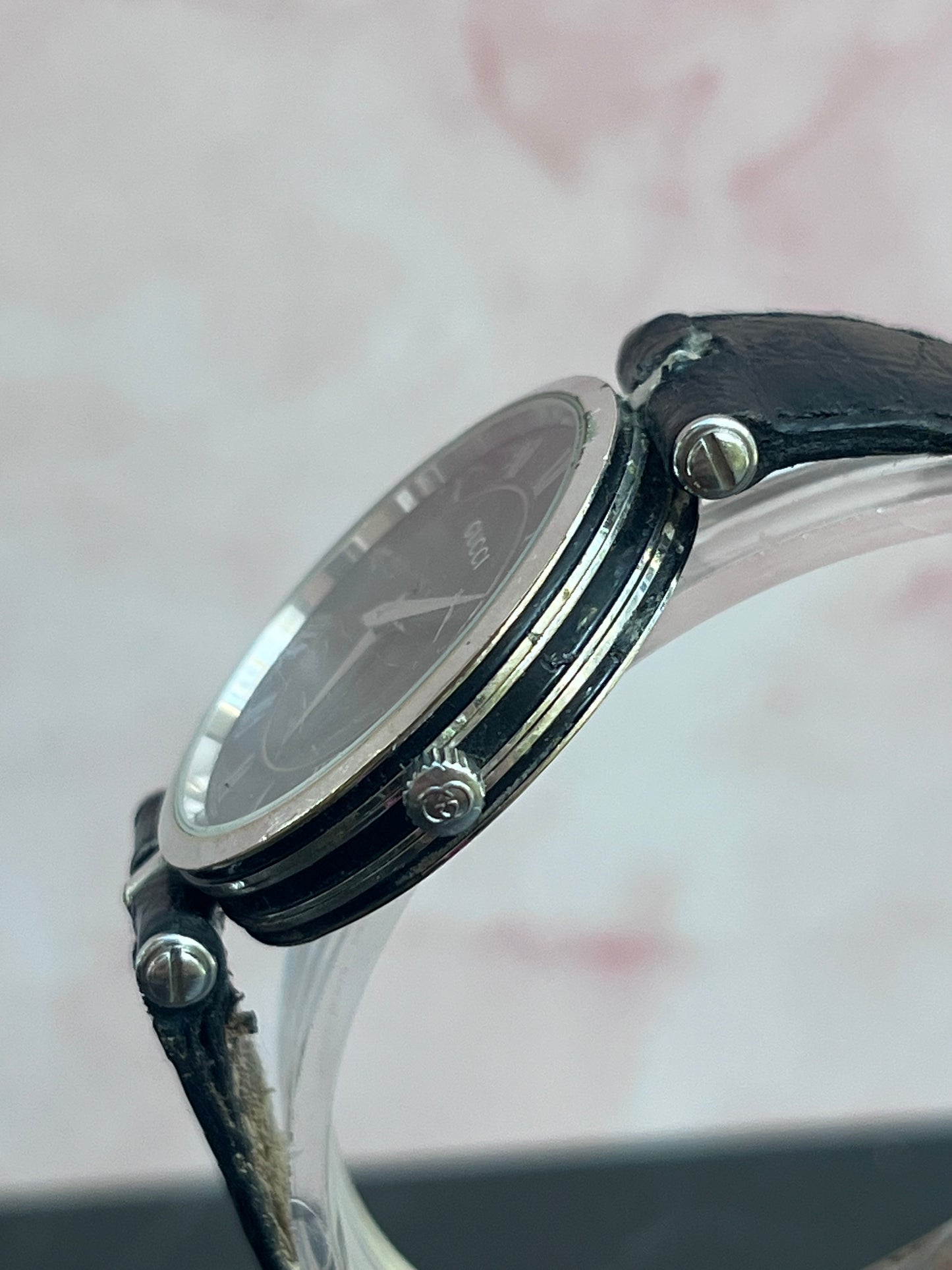 GUCCI BLACK ROMAN LINEN DIAL QUARTZ SWISS PRELOVED WATCH