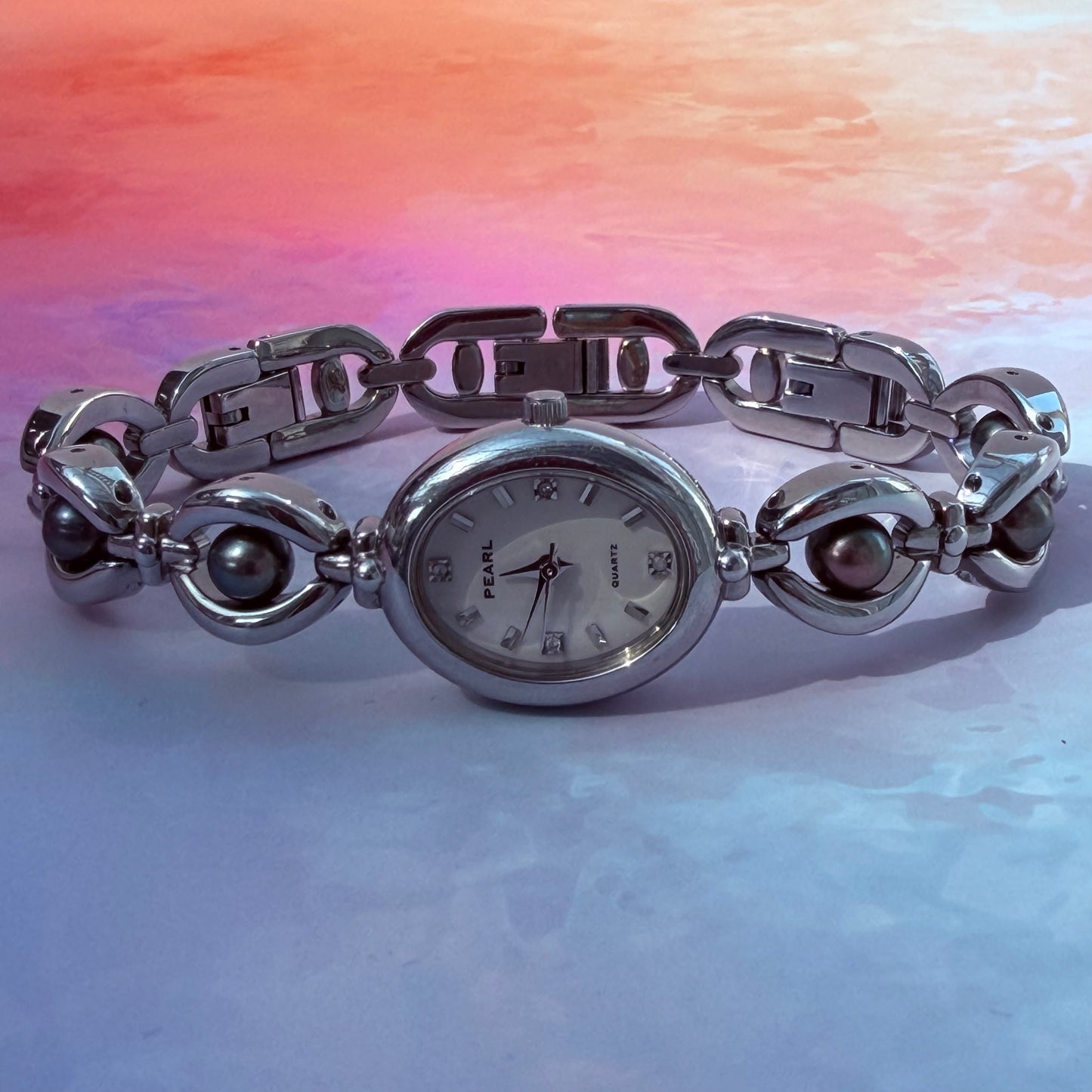 PEARL QUARTZ OVAL DIAL JAPAN PRE-LOVED WATCH