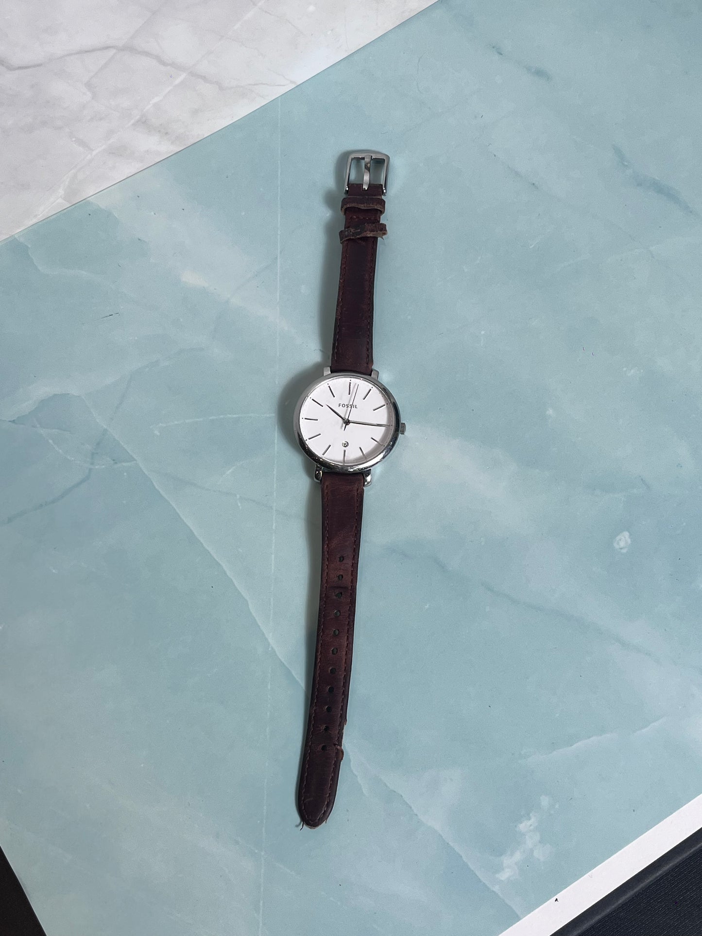 FOSSIL MINIMALIST QUARTZ WHITE DIAL STAINLESS STEEL BROWN STRAP SWISS PRELOVED WATCH