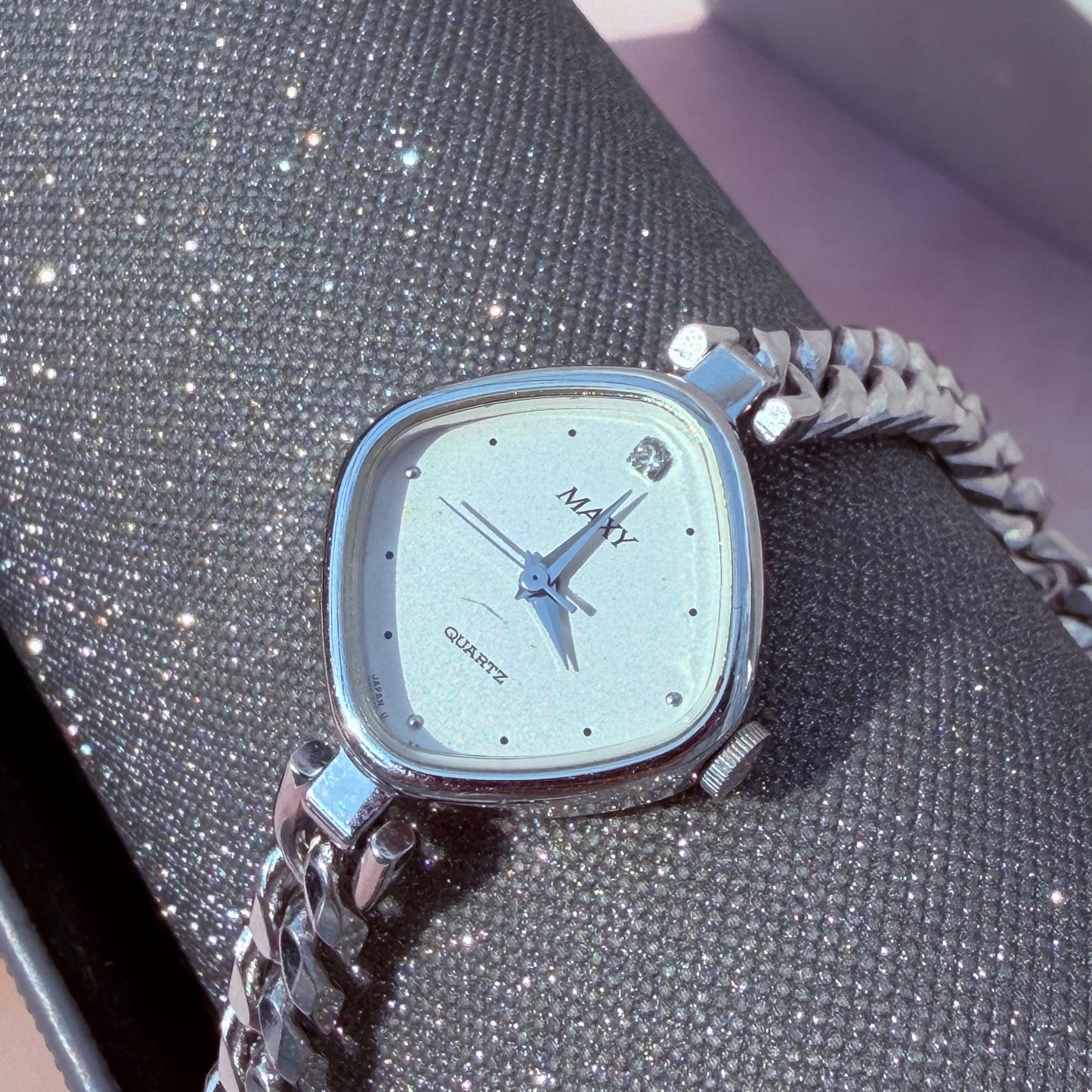 ORIENT QUARTZ SILVER-TONE LADIES BRACELET WATCH