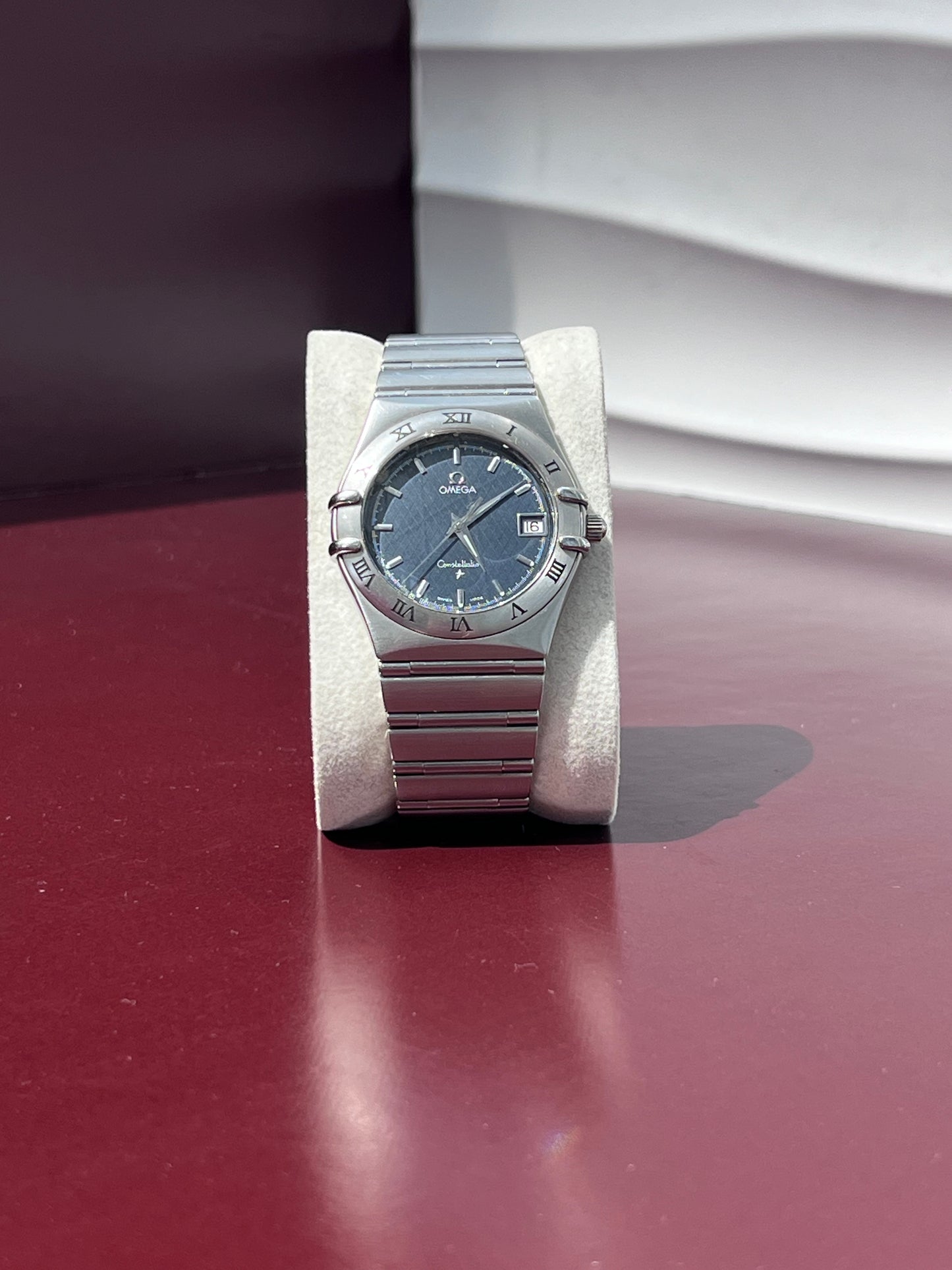 OMEGA CONSTELLATION QUARTZ BLUE TEXTURED DIAL STAINLESS STEEL SWISS PRELOVED WATCH