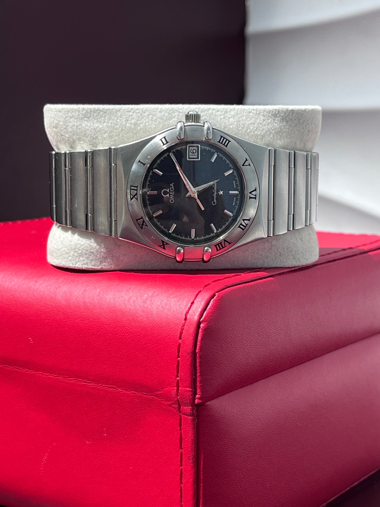 OMEGA CONSTELLATION QUARTZ BLUE TEXTURED DIAL STAINLESS STEEL SWISS PRELOVED WATCH