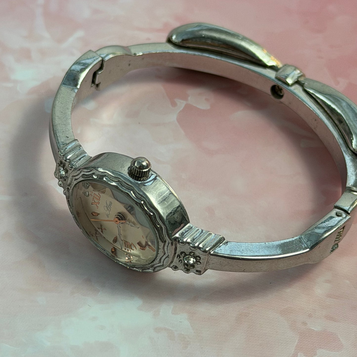 FASHION QUARTZ PRE-LOVED WATCH