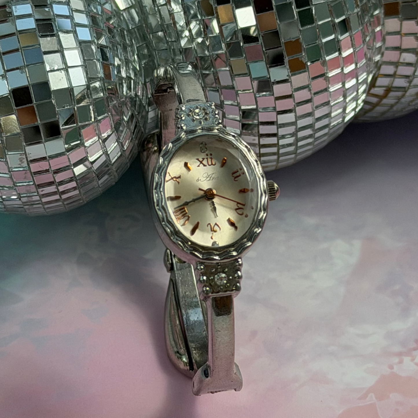 FASHION QUARTZ PRE-LOVED WATCH