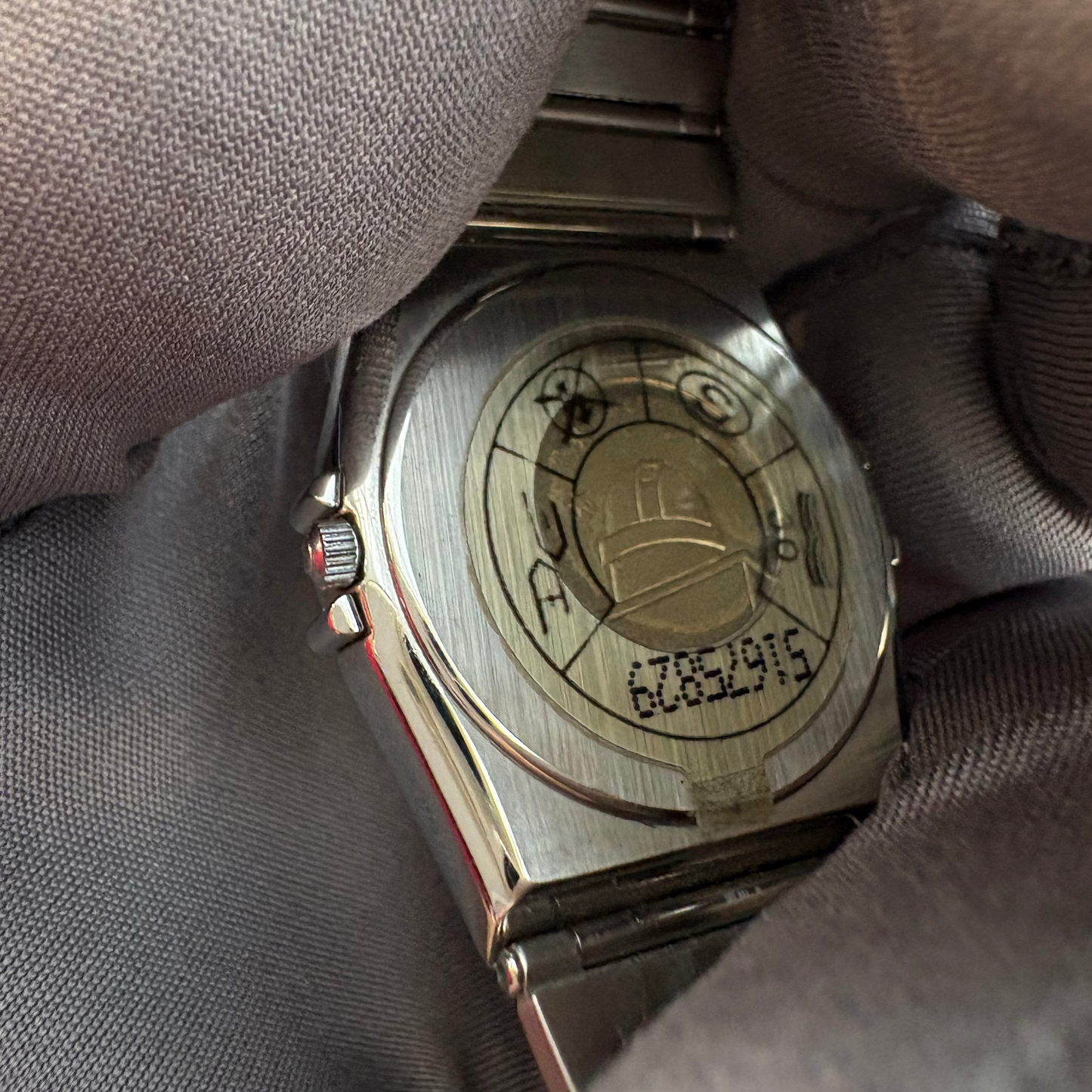 OMEGA CONSTELLATION QUARTZ SWISS