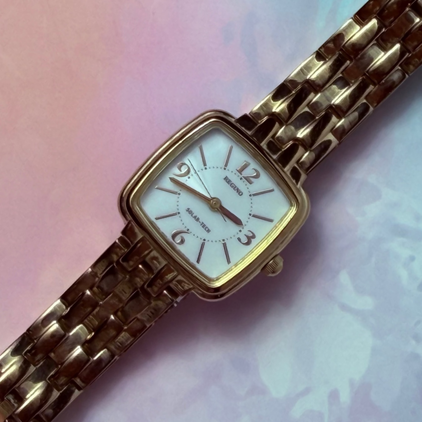 REGUNO SOLAR-TECH SOLAR QUARTZ JAPAN PRE-LOVED WATCH