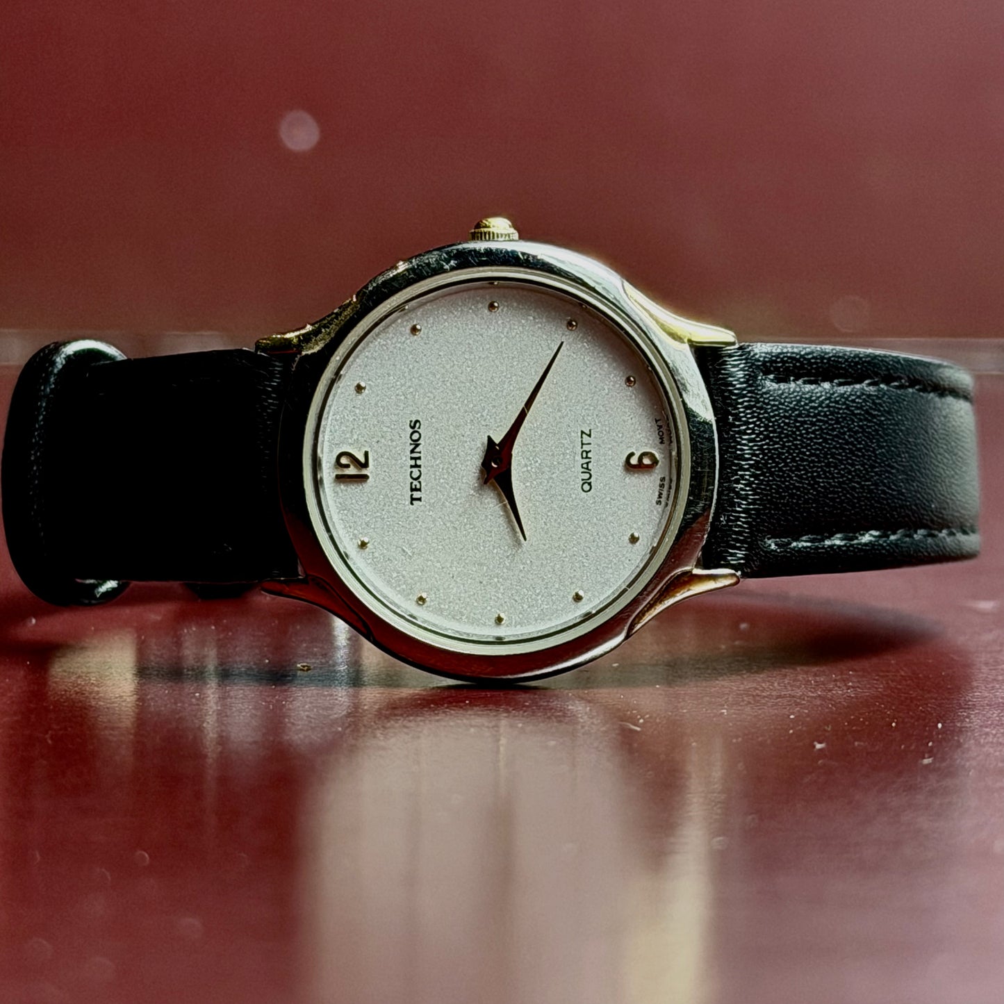 TECHNOS QUARTZ SWITZERLAND PRE-LOVED WATCH